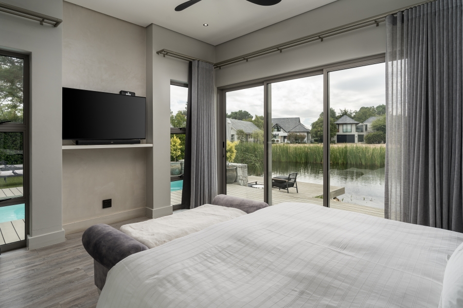 4 Bedroom Property for Sale in Pearl Valley at Val de Vie Western Cape